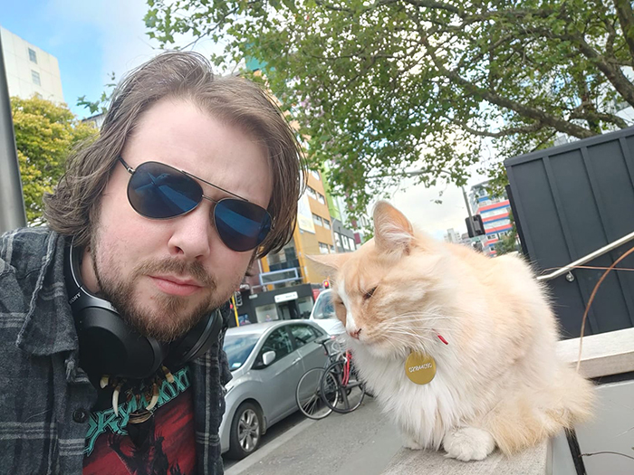 Illustration de l'article : Ce chat vit de tellement nombreuses aventures si bien qu'il est connu dans toute la Nouvelle-Zélande 