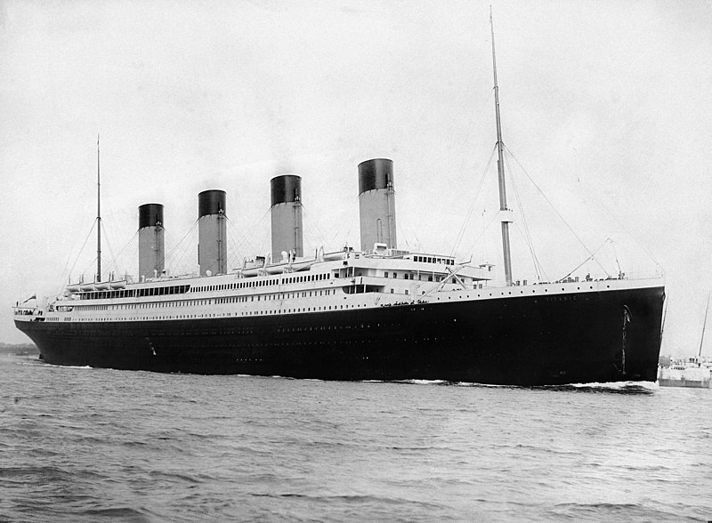 Illustration de l'article : Naufrage du Titanic : incapable d'abandonner son Dogue Allemand, découvrez l'histoire de cette jeune femme qui a refusé d'être sauvée ! 