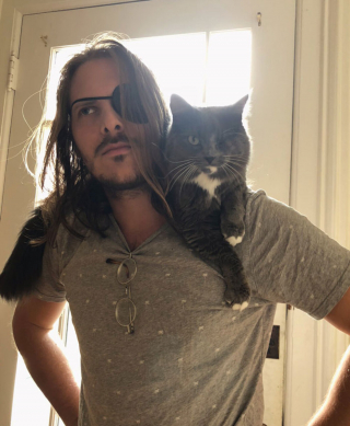 Illustration de l'article : Tel chat, tel maître : 20 photos déconcertantes montrant la similitude entre les félins et leurs humains