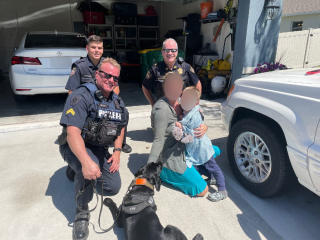 Illustration de l'article : Le flair infaillible d'un chien policier concentre tous les espoirs d'une famille dont l'enfant de 3 ans s'est égaré en forêt
