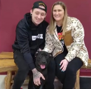 Illustration de l'article : Revirement de situation inattendu pour un chien dont l'euthanasie était programmée le jour de la Saint-Valentin