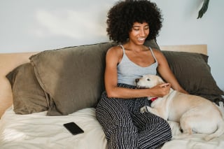 Illustration de l'article : 9 façons de dire à vos chiens que vous les aimez dans leur propre langue
