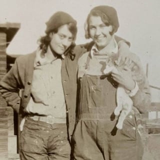 Illustration de l'article : 18 photos anciennes dont le héros est toujours un chat