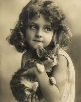 Illustration de l'article : 18 photos illustrant le lien unique entre les chats et les enfants