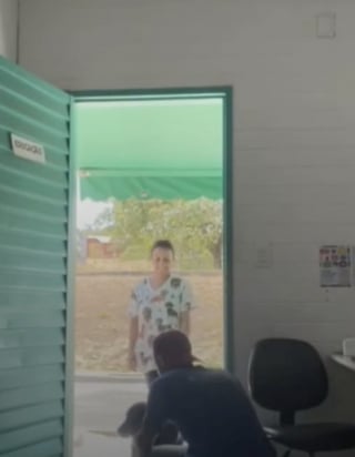 Illustration de l'article : « Un moment que nous n’oublierons jamais », après 5 années loin l’un de l’autre, cet homme et son chien se retrouvent enfin