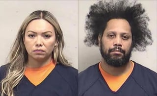 Illustration de l'article : En entrant chez un couple qui faisait tout pour dissimuler son élevage illégal, les policiers sauvent 27 chiens affamés et enfermés dans l'obscurité