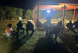 Illustration de l'article : En sauvant 2 chiens forcés à se battre, les forces de l'ordre démantèlent tout un réseau de cruauté animale et interpellent 45 de ses acteurs