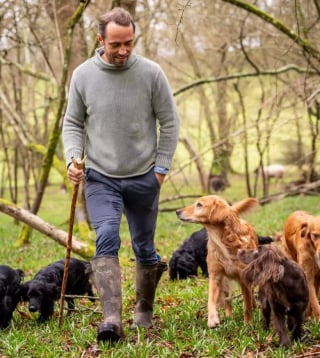 Illustration de l'article : James Middleton, fr&egrave;re de Kate Middleton, s&rsquo;investit pour la cause animale et raconte la fa&ccedil;on dont sa chienne lui a sauv&eacute; la vie