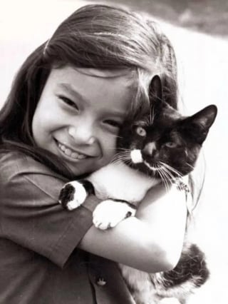 Illustration de l'article : 15 photos de chats qui sont très anciennes mais qui valent de l’or