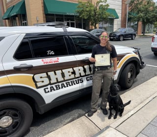 Illustration de l'article : Ce chien policier a combattu un cancer tout en continuant de protéger sa ville avec courage