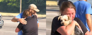 Illustration de l'article : Les larmes de joie d'une femme voyant un voisin héroïque lui ramener son chien perdu lors de l'incendie ayant détruit sa maison (vidéo)