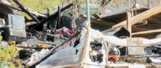 Illustration de l'article : Un chien et sa ma&icirc;tresse sauv&eacute;s de leur mobile-home en flammes gr&acirc;ce &agrave; l'intervention courageuse des voisins