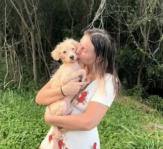 Illustration de l'article : Abandonné dans un état alarmant, ce chien retrouve le sourire grâce à la générosité de nombreux inconnus (vidéo)