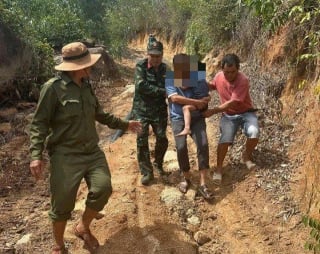 Illustration de l'article : Un garçon de 6 ans disparaît en montagne au Vietnam, son chien le suit sur plusieurs kilomètres