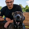 Illustration : Ce chien militaire &agrave; la retraite retrouve son ancien ma&icirc;tre apr&egrave;s un an et demi de s&eacute;paration