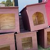 Illustration : Des lyc&eacute;ens fabriquent des niches en classe, puis les offrent &agrave; une association pour ses chiens