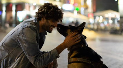 Illustration : (Vidéo) Un jeune homme malvoyant expulsé d’un Monoprix de Marseille en raison de son chien guide