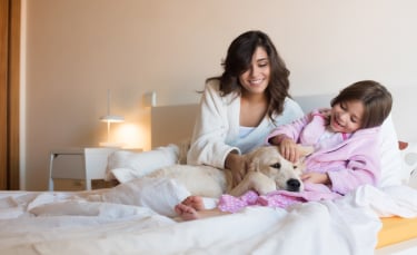 Illustration : "Dormir avec son chien"