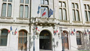 Illustration : Déjections canines : La mairie de Valence (26) alourdit les amendes