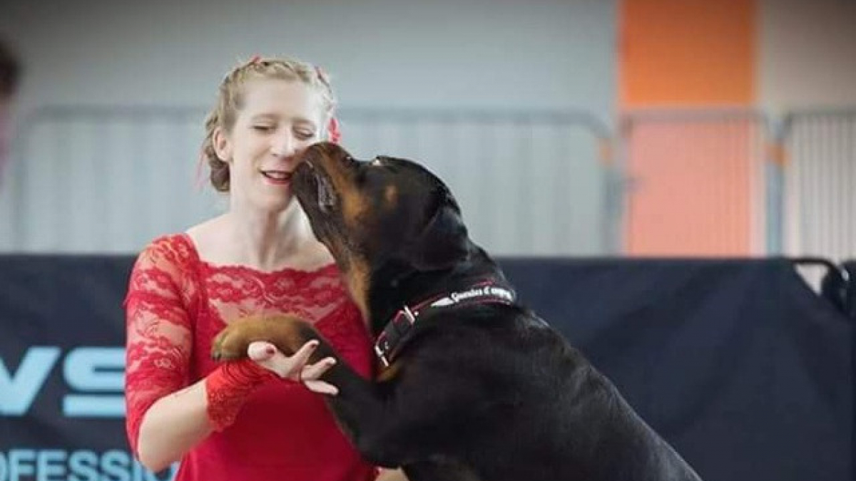 Illustration : "Elle danse avec un Rottweiler pour faire tomber les préjugés"