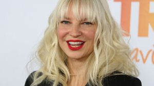 Illustration : "Les chanteuses Sia et Lorde ont toutes 2 perdu leurs chiens et partagent leur peine sur Twitter"
