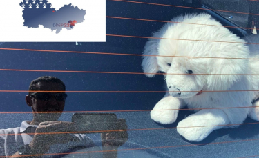 Illustration : "La police intervient pour sauver un chien enfermé dans une voiture. Son erreur de jugement va la mettre dans l'embarras ! "
