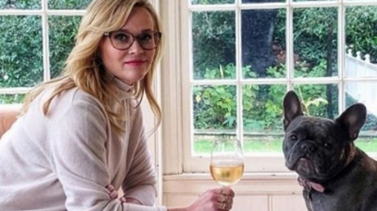 Illustration : L'actrice américaine Reese Witherspoon rend hommage à son Bouledogue Français parti après son long combat contre le cancer