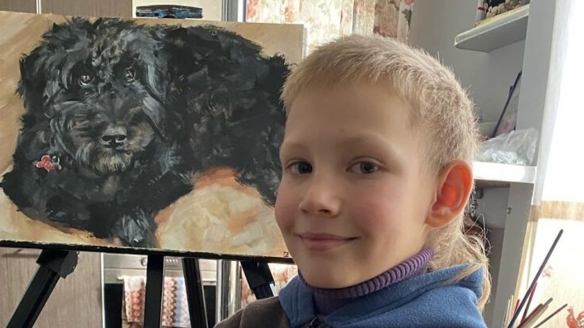 Illustration : "Cet artiste peintre de 10 ans crée sa propre fondation pour vendre les peintures qu'il réalise et offre les bénéfices aux animaux dans le besoin"