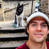 Illustration : L'acteur britannique Henry Cavill partage sa relation unique avec son Akita Am&eacute;ricain