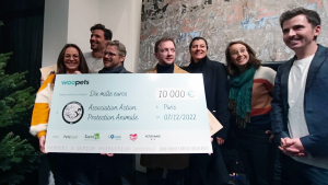 Illustration : Woopets reverse les 10 000 € de bénéfices de sa BD solidaire « Confidences » à l’association Action Protection Animale