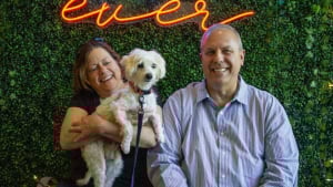 Illustration : Recueillie dans un état pitoyable, cette chienne effrayée retrouve confiance et l’amour d’un foyer pour toujours