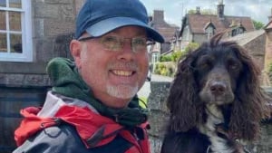 Illustration : 3 semaines après avoir joué avec un bâton cette chienne réalise une radio et est transférée immédiatement au bloc opératoire