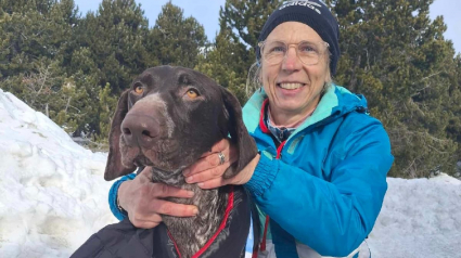 Illustration : Gr&acirc;ce au canicross, un chien de refuge malmen&eacute; par la vie red&eacute;couvre le bonheur aupr&egrave;s de celle qui a toujours cru en lui