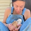 Illustration : Apr&egrave;s 7 ann&eacute;es sans amour, cet ancien Beagle de laboratoire savoure ses premiers c&acirc;lins en famille (vid&eacute;o)