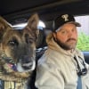 Illustration : Elle pensait adopter un chien intimidant, mais ce Berger Allemand retrait&eacute; de l&rsquo;arm&eacute;e est finalement d'une grande douceur (vid&eacute;o)